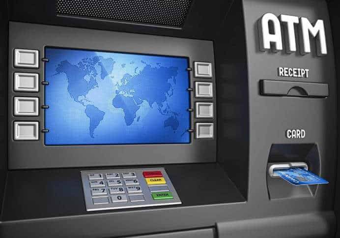 ATM'lerdeki açığı bulup yüklü miktarda para çektiler 6